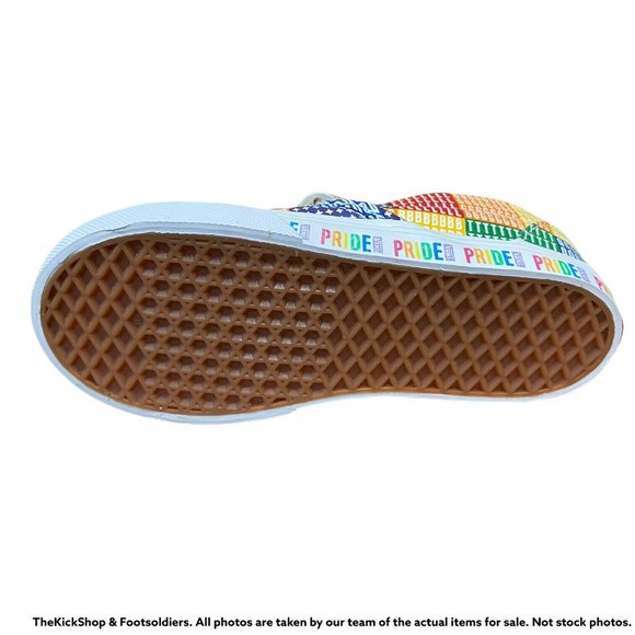 VANS Slip-On V "PRIDE" (Multi-Color / White) Toddler Shoes - Picture 5 of 5